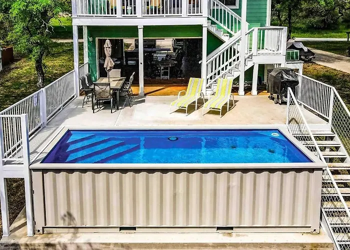 Waterfront Home With Game Room, Decks, Pool, Smart Tvs, Kayaks, & Gas Grill